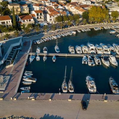 Zgrada Luke Baška Voda